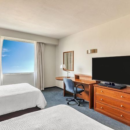 Fiesta Inn Express San Luis Potosi Oriente Екстер'єр фото
