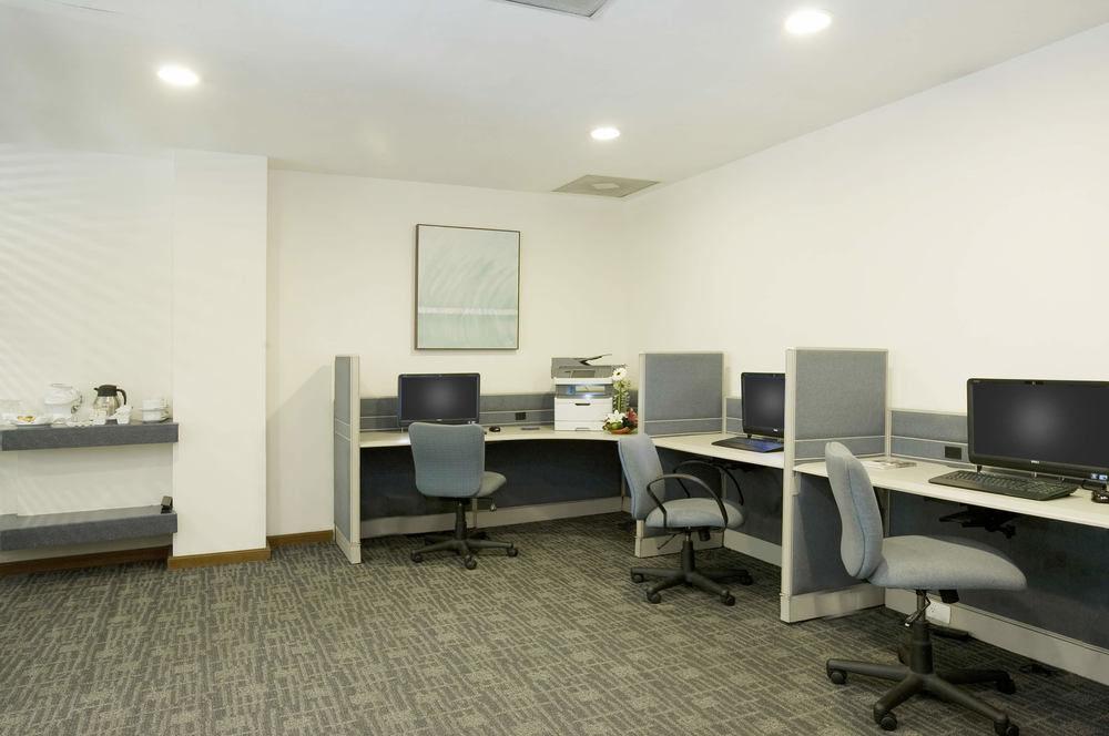 Fiesta Inn Express San Luis Potosi Oriente Екстер'єр фото