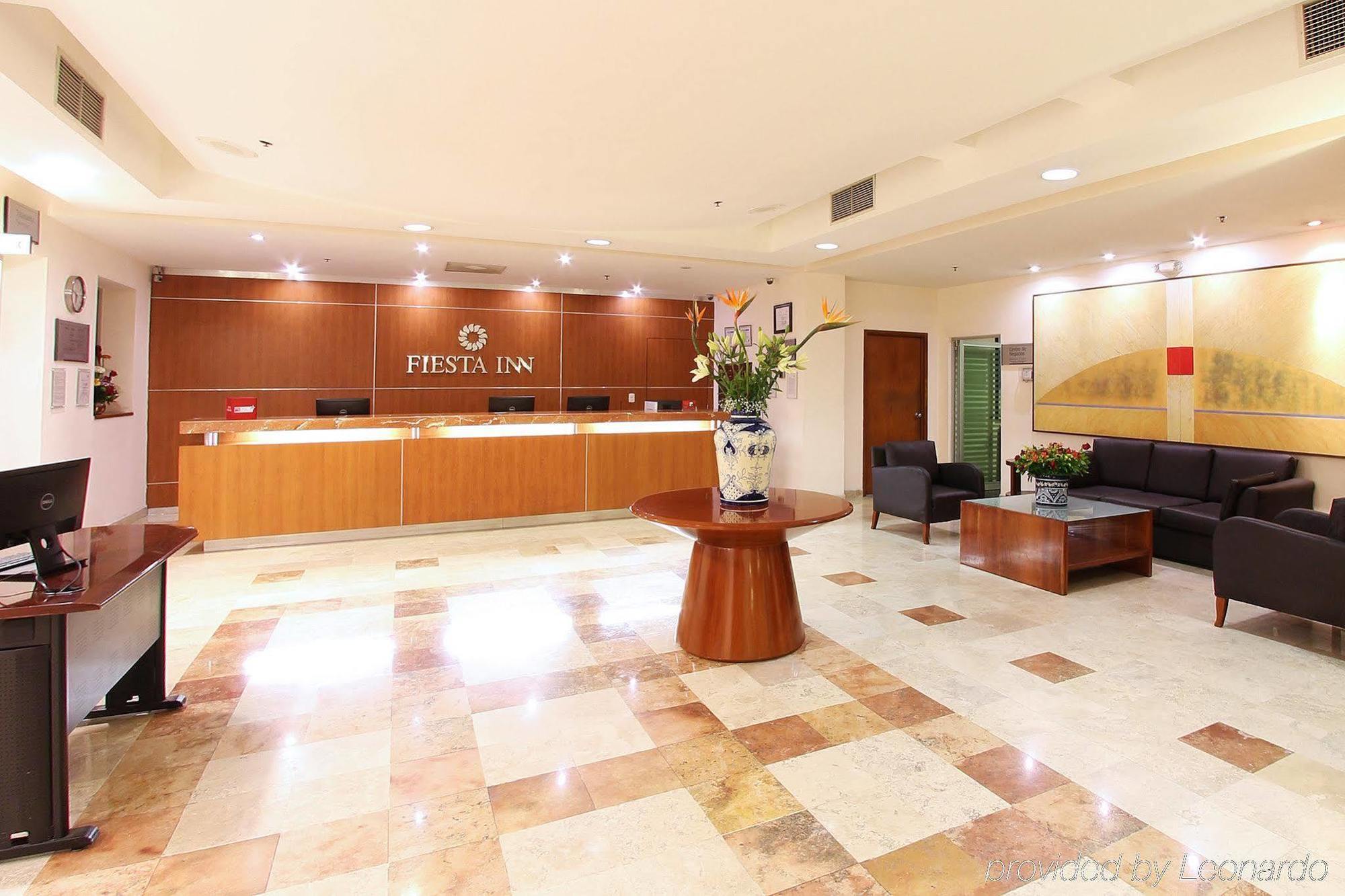 Fiesta Inn Express San Luis Potosi Oriente Екстер'єр фото
