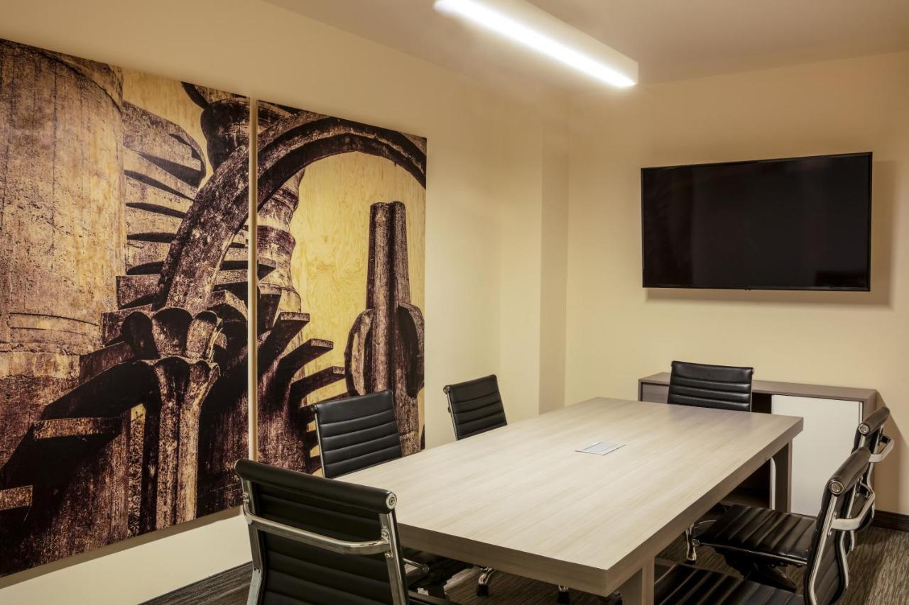 Fiesta Inn Express San Luis Potosi Oriente Екстер'єр фото